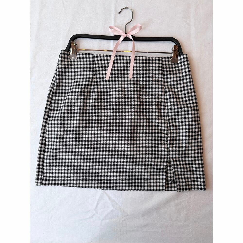 Women’s plaid skirt size 12